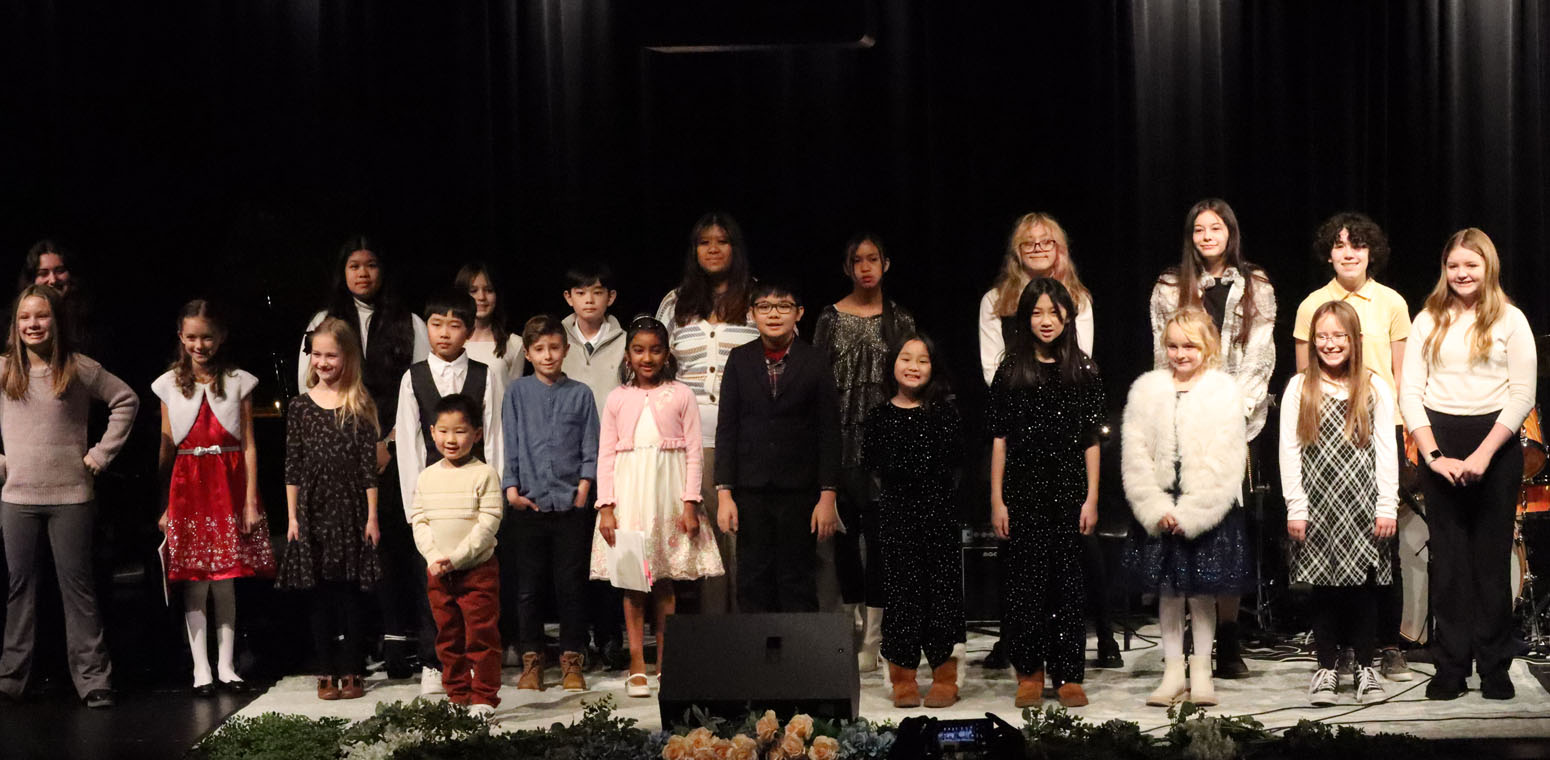 Group of students with teachers- Cappella music academy in Bonney Lake, Tacoma & Gig Harbor, Washington