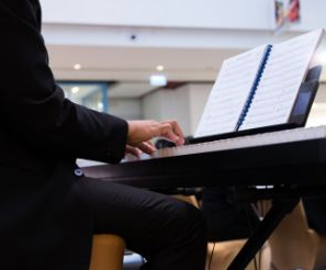 piano lesson student Dana V Music