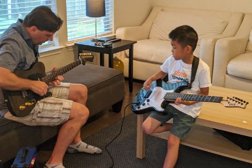 in-home guitar lesson