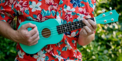 Local Group Builds Community Through Senior-Focused “Uke Club”