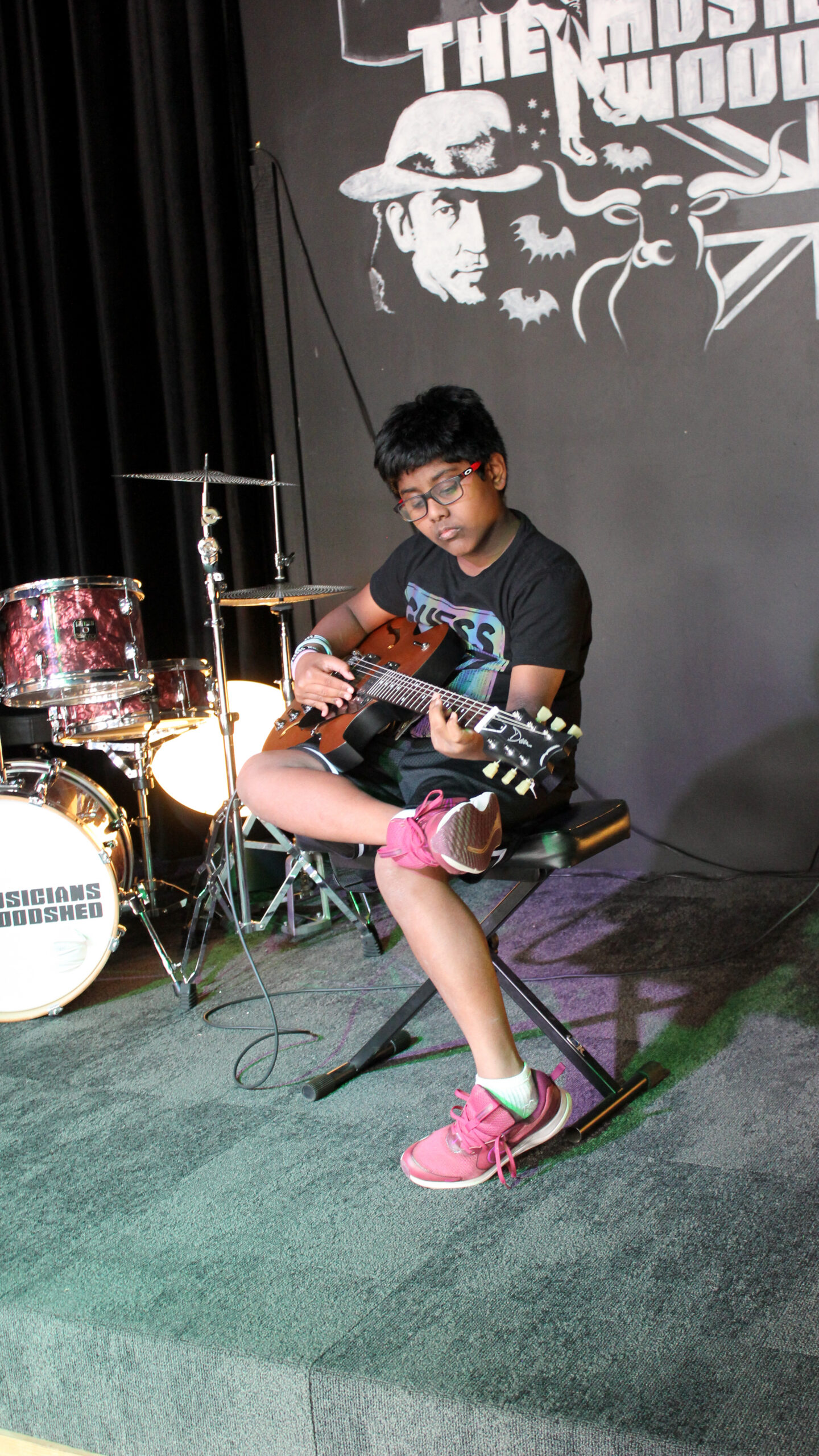 Guitar & Ukulele