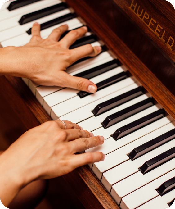 How Many Black Keys on a Piano? - Hoffman Academy Blog