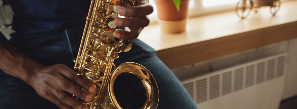musician playing the saxophone