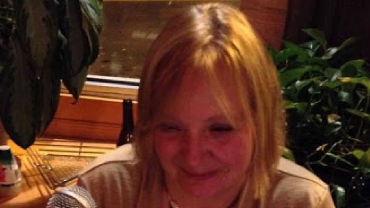 Deb L