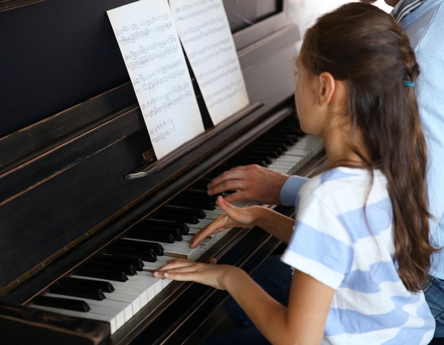 Student Playing the piano Orland Park IL