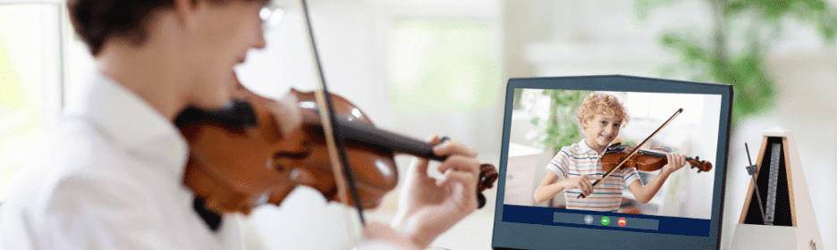 student learning violin online