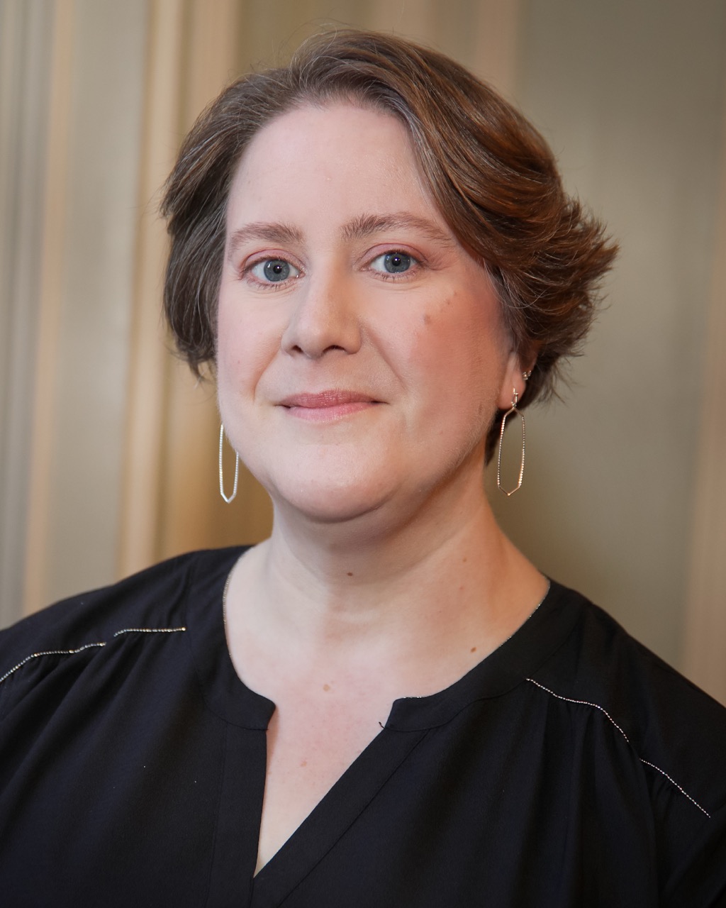 Stephanie Fuller headshot